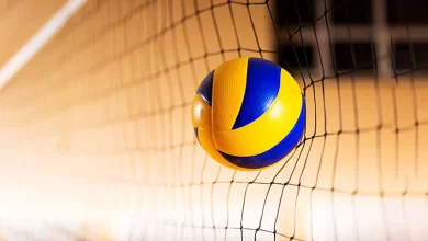 محیط و وزن توپ والیبال در مسابقات رسمی چقدر است؟ 9 محیط و وزن توپ والیبال در مسابقات رسمی چقدر است؟