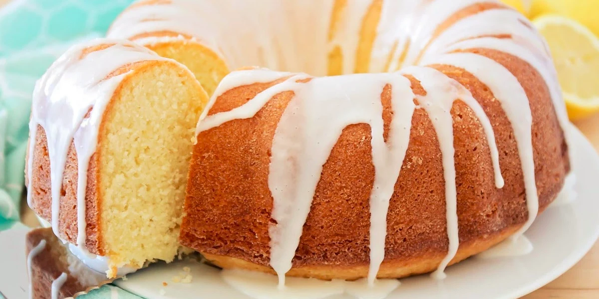 لحظاتی شیرین با شناخت انواع کیک 6 کیک پوندی بافتی منسجم دارد.