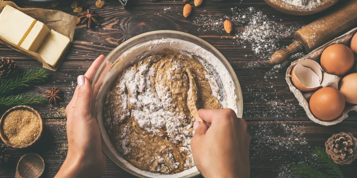 طرز تهیه کیک کشمشی به 3 روش 2 چگونه کیک کشمشی درست کنیم؟