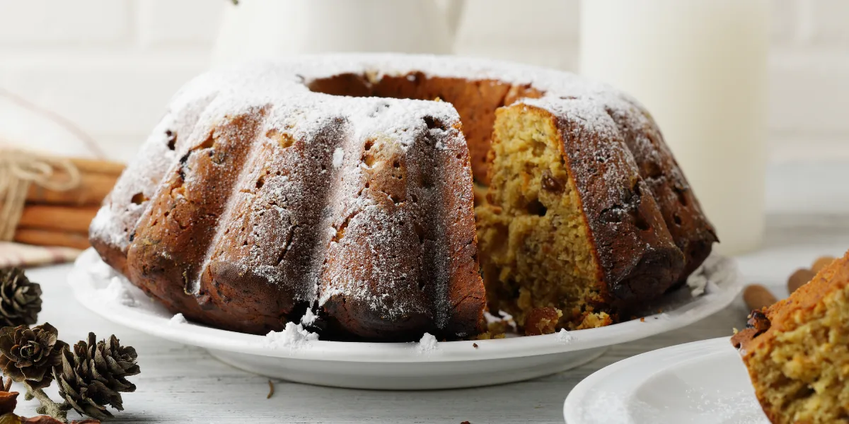 طرز تهیه کیک کشمشی به 3 روش 4 کیک کشمشی زعفرانی بدون فر با اضافه کردن کمی زعفران به خمیر کیک تهیه میشود.