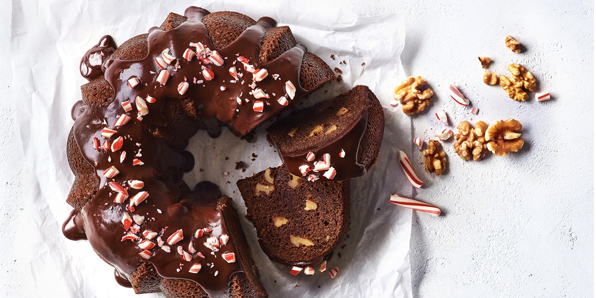 طرز تهیه کیک گردویی موکا یکی از محبوب‌ترین دسرها برای کودکان و بزرگ‌سالان است.