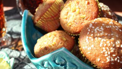 طرز تهیه کیک یزدی با فر و بدون فر 9 طرز تهیه کیک یزدی خوشمزه چه تکنیک هایی دارد؟