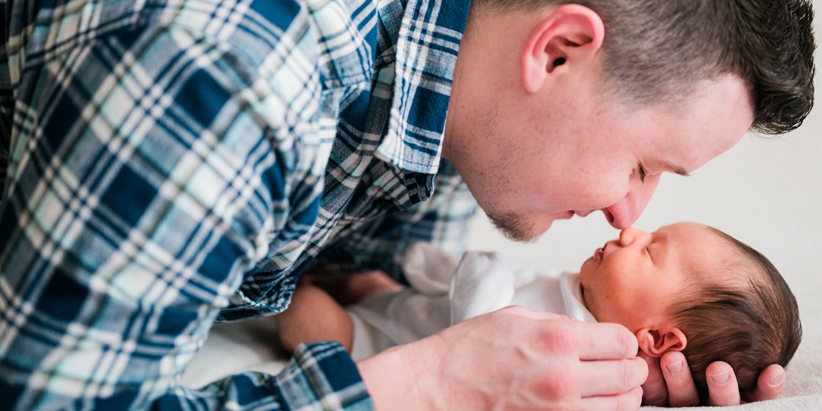 تغذیه مرد قبل از بارداری؛ از تعیین جنسیت تا زیبایی کودک 4 توجه به تغذیه مرد قبل از بارداری یکی از وظایف پدران است که پیش از بچهدار شدن به عهده آنها قرار میگیرد.
