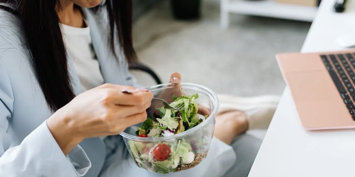 نکات کلیدی تغذیه مادر قبل از بارداری 5 تغذیه مادر قبل از بارداری نباید شامل مواد خوراکی حاوی جیوه باشد.