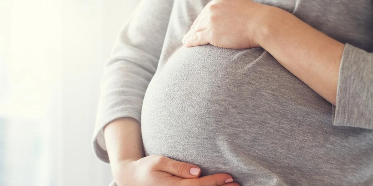حاملگی پوچ تا چند هفته ادامه دارد؟ بارداری پوچ معمولاً تا هفته ششم ادامه پیدا می‌کند.