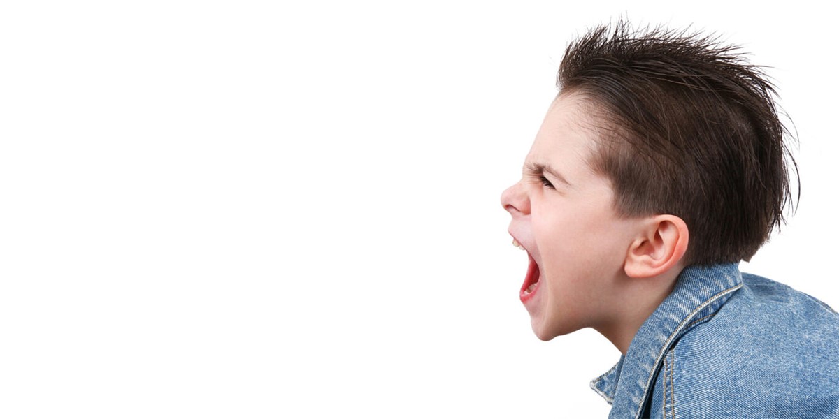 17 روش تربیت کودکان پرخاشگر + بررسی علل آن 8 پرخاشگری کودکان کاملاً طبیعی است که بهمرورزمان با رعایت 17 راهکاری روانشناسی کاهش پیدا میکند.