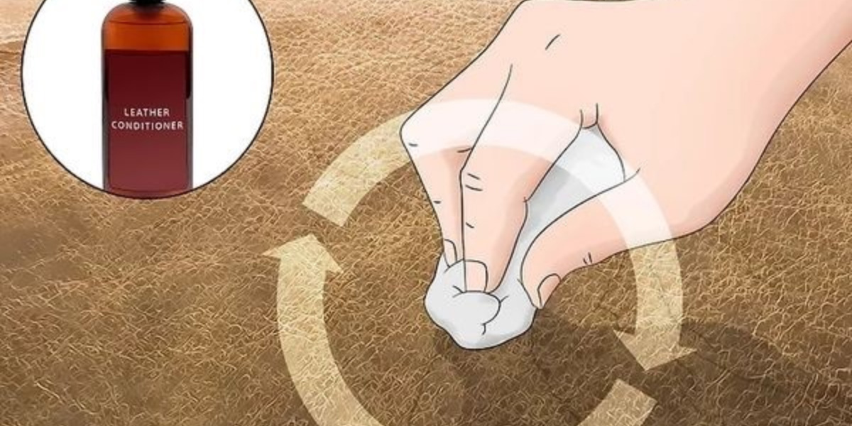 آموزش تصویری تعمیر مبل چرم پاره، پوسیده و ترکخورده 7 درصورتیکه ترک مبل همچنان قابللمس بود، بار دیگر آن را با روغن نرم کنید.