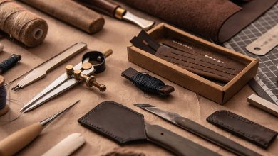 آموزش حکاکی روی چرم برای مبتدیان + معرفی وسایل موردنیاز 38 آموزش حکاکی روی چرم تنها با داشتن ابزاری کارآمد انجام میشود.