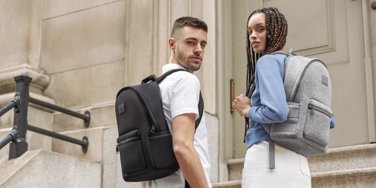 راهنمای خرید کوله پشتی؛ نکاتی که حین خرید کولهپشتی باید رعایت کرد 2 راهنما خرید کوله پشتی مناسب با نوع آن مطرح میشود.