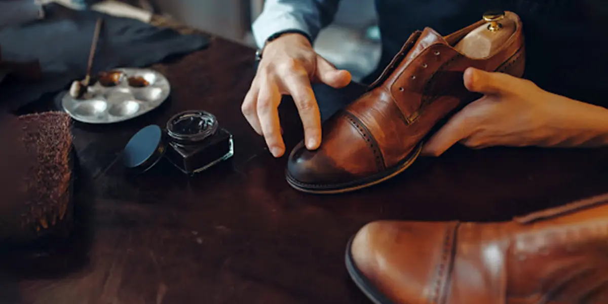 تمیز کردن چرم قهوه ای